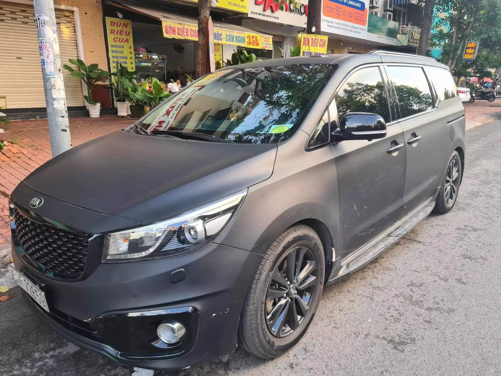 CẦN BÁN XE KIA SEDONA SX NĂM 2016 -0