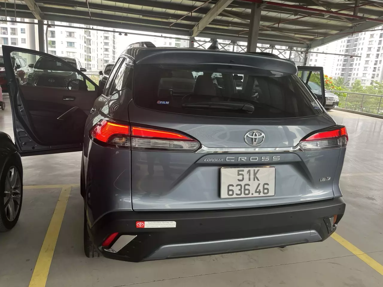 CHÍNH CHỦ BÁN XE TOYOTA CROSS 1.8V SIÊU LƯỚT -ODO: 13000km giá 850tr. -3