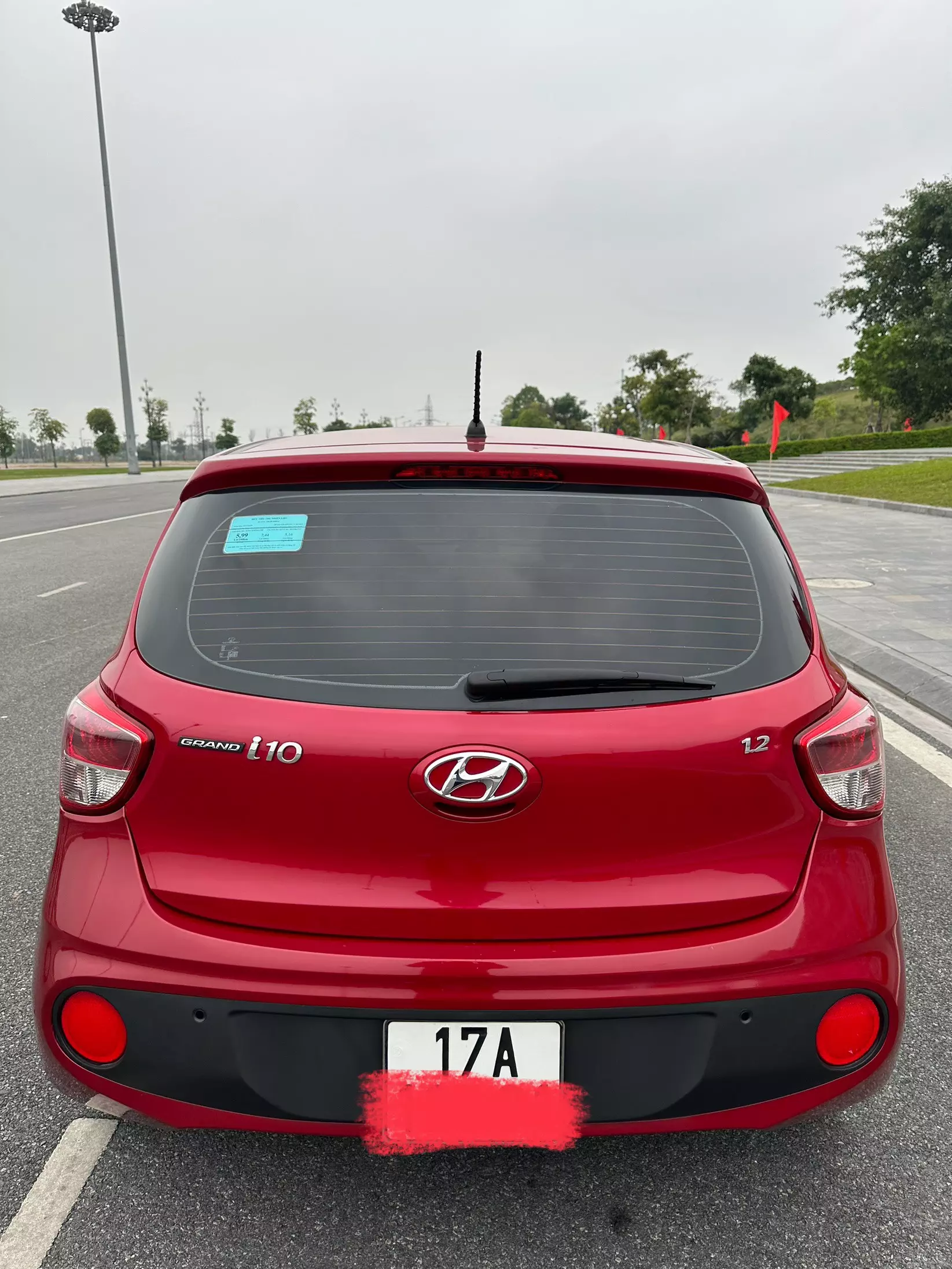 Hyundai i10 2019 Đẹp quá mới quá , còn thơm mùi mới.-1