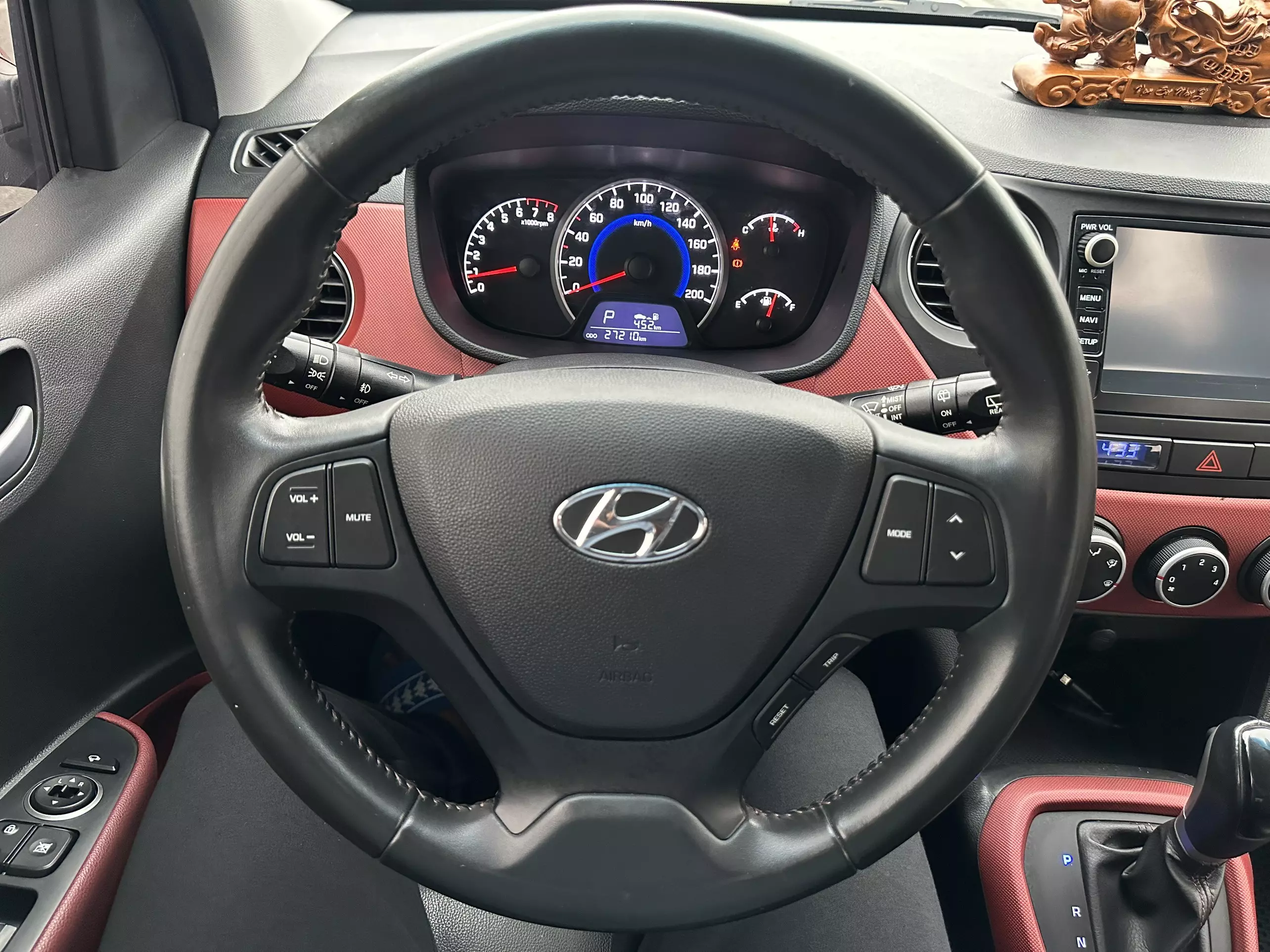 Hyundai i10 2019 Đẹp quá mới quá , còn thơm mùi mới.-5