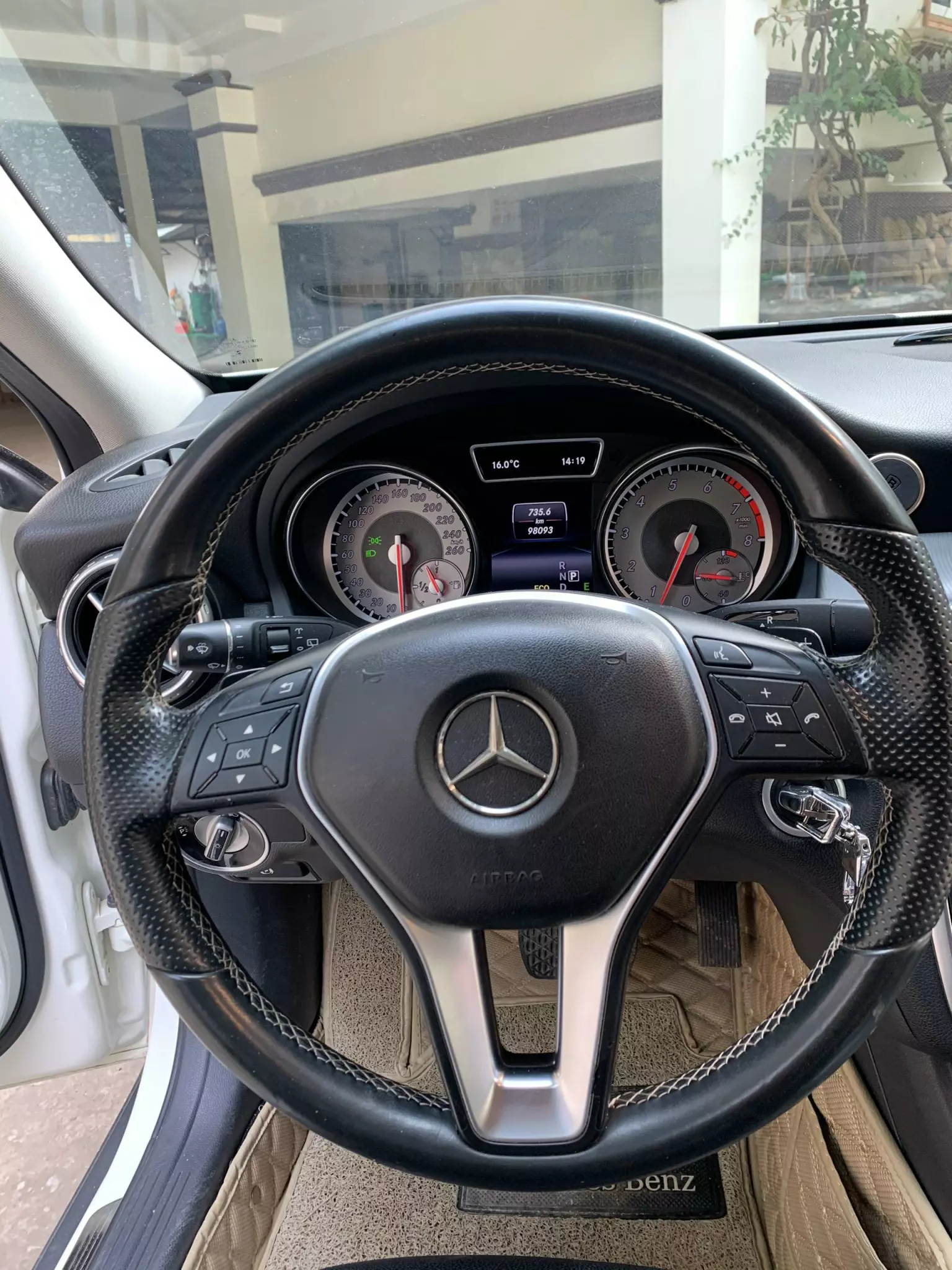  Chính chủ bán xe Mercedes Benz GLA200 2014-5