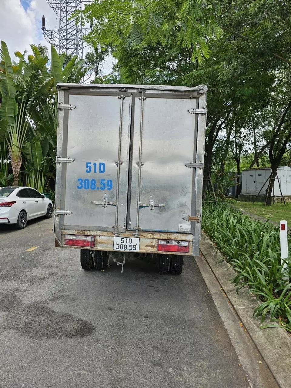 Chính chủ không sử dụng cần Bán xe tải JAC 2,4 tấn máy ISUZU Nhật Bản. Đăng kí 5/1/2018-0