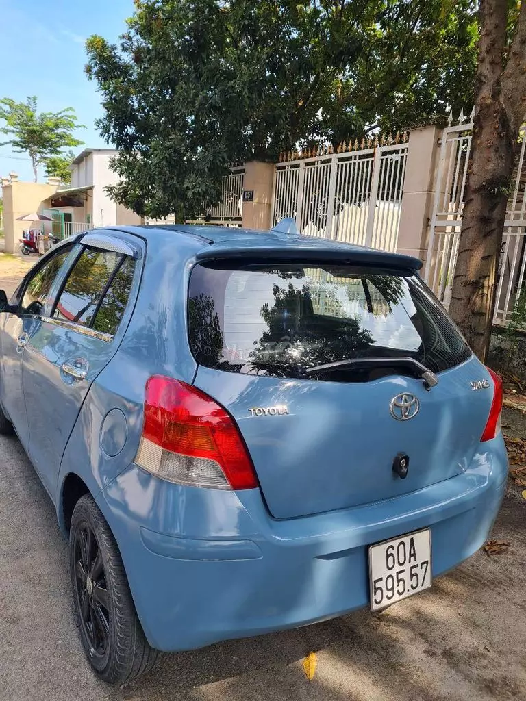 Cần tiền bán gấp xe TOYOTA YARIS 2009 số tự động-2