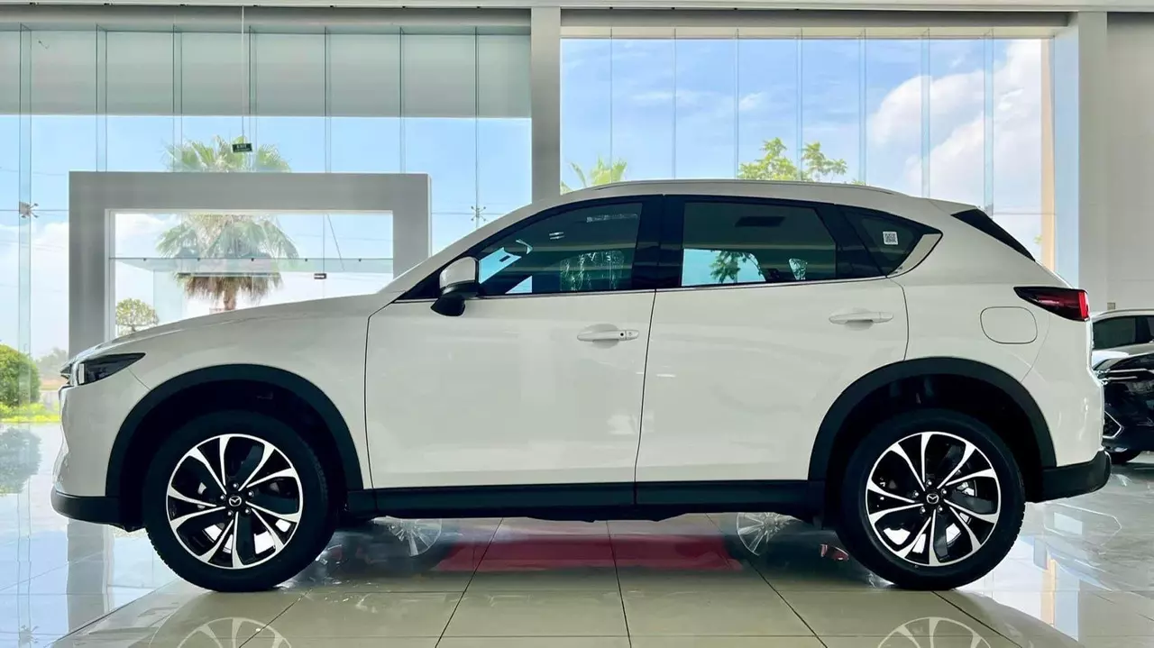  SẴN XE GIAO NGAY - NEW MAZDA CX5 2.0-4