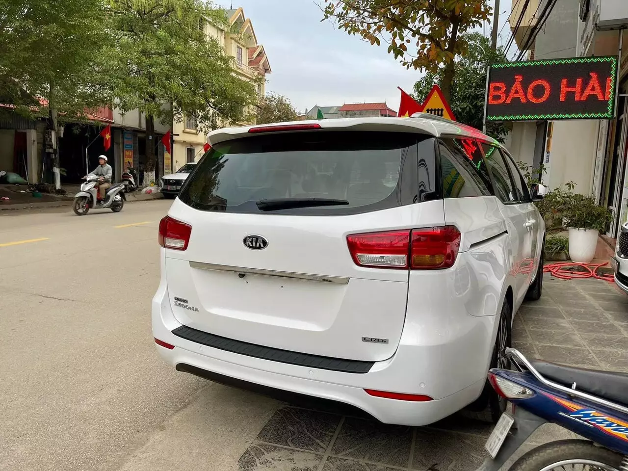 Kia Sedona 2.2 CRDI 2018 bản Tiêu Chuẩn / Od-1