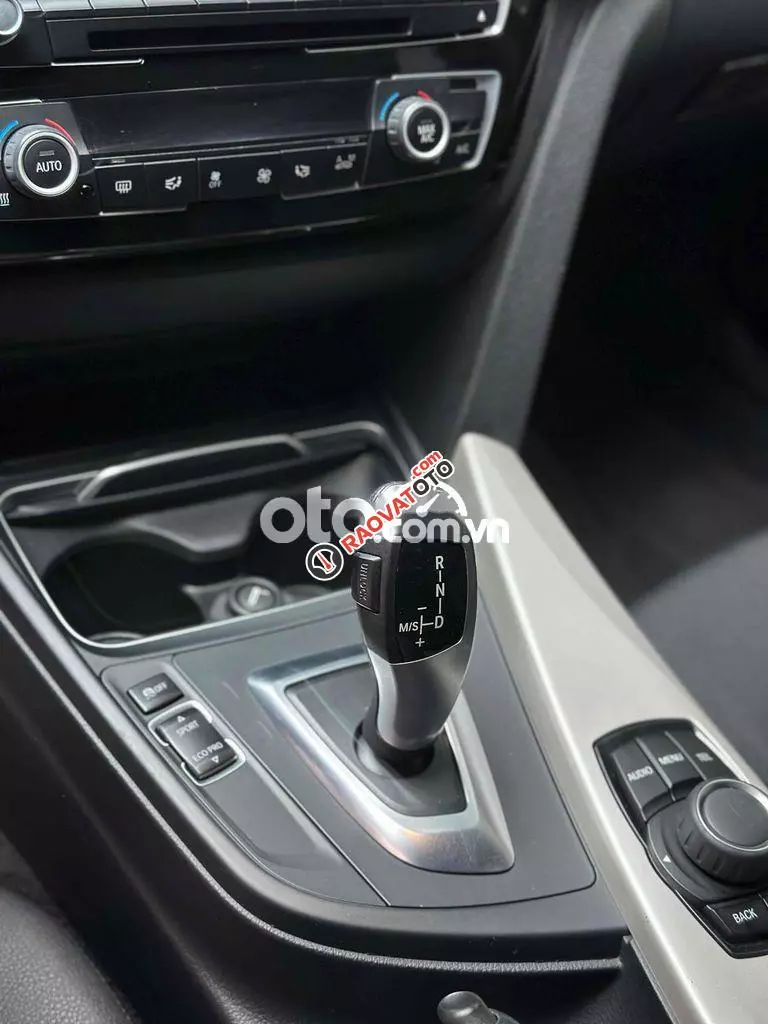 BMW S3 B48 LCi 2016 màu Đen-11