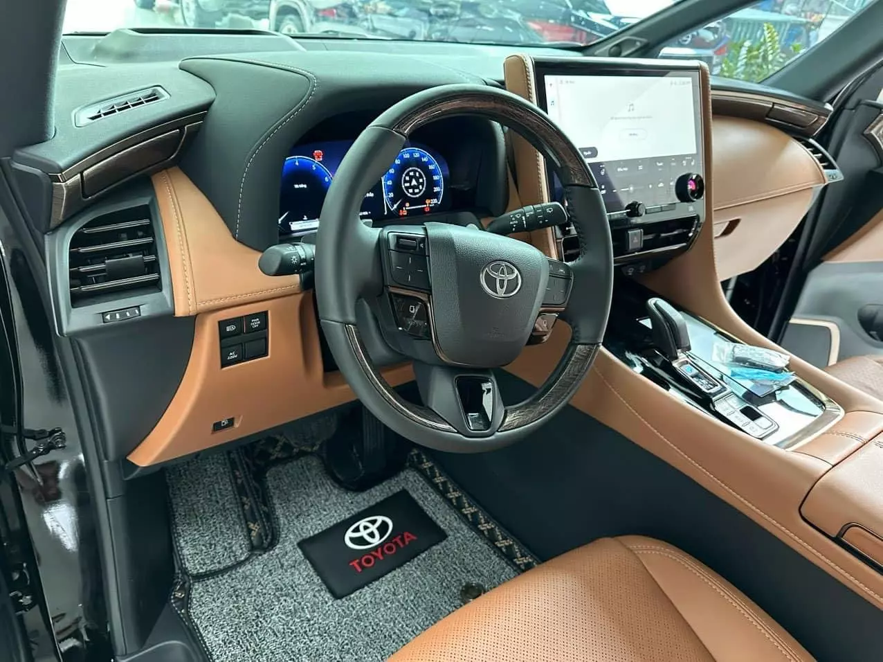 Bán Toyota Alphard sản xuất 2024, mới 100%, màu vàng đồng cực đep,-4