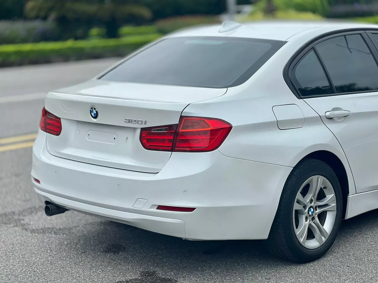 BÁN XE BMW 320i - 2013 - Giá 420 TRIỆU .-4