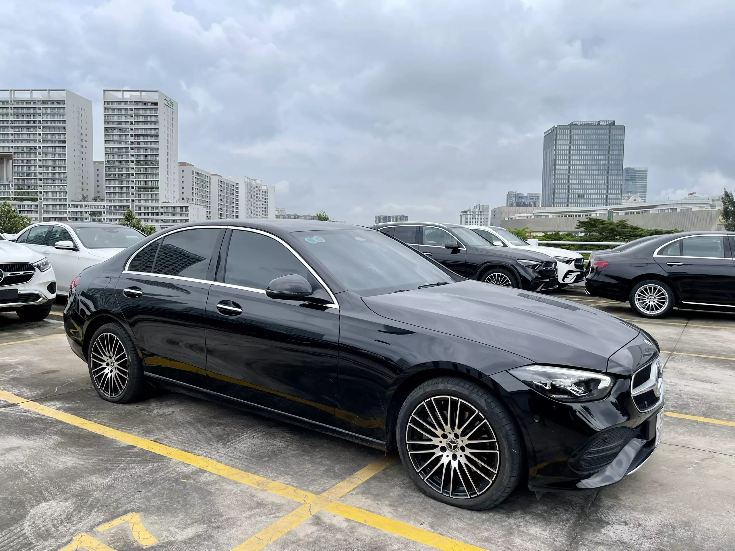 Mercedes-Benz Phú Mỹ Hưng Cần Bán C200 Plus 2023 Lướt, Xe SD Đưa Đón Sếp-5