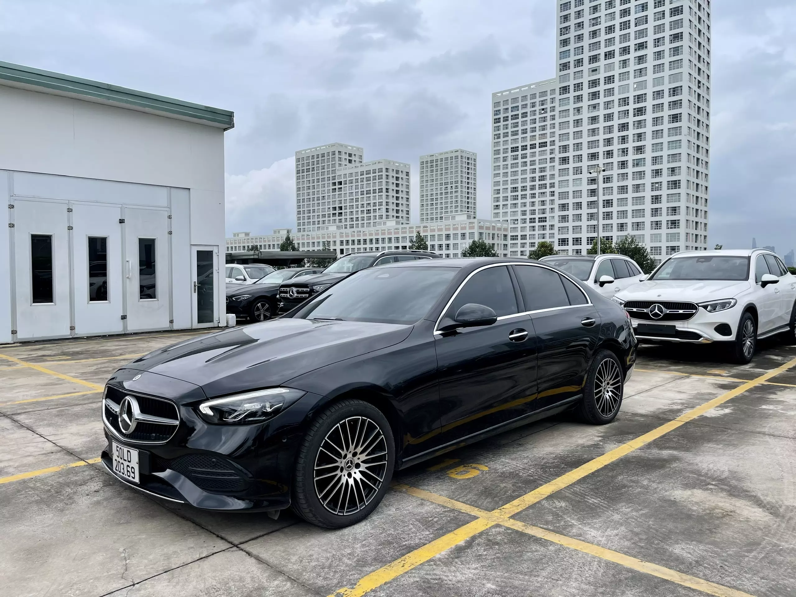 Mercedes-Benz Phú Mỹ Hưng Cần Bán C200 Plus 2023 Lướt, Xe SD Đưa Đón Sếp-7