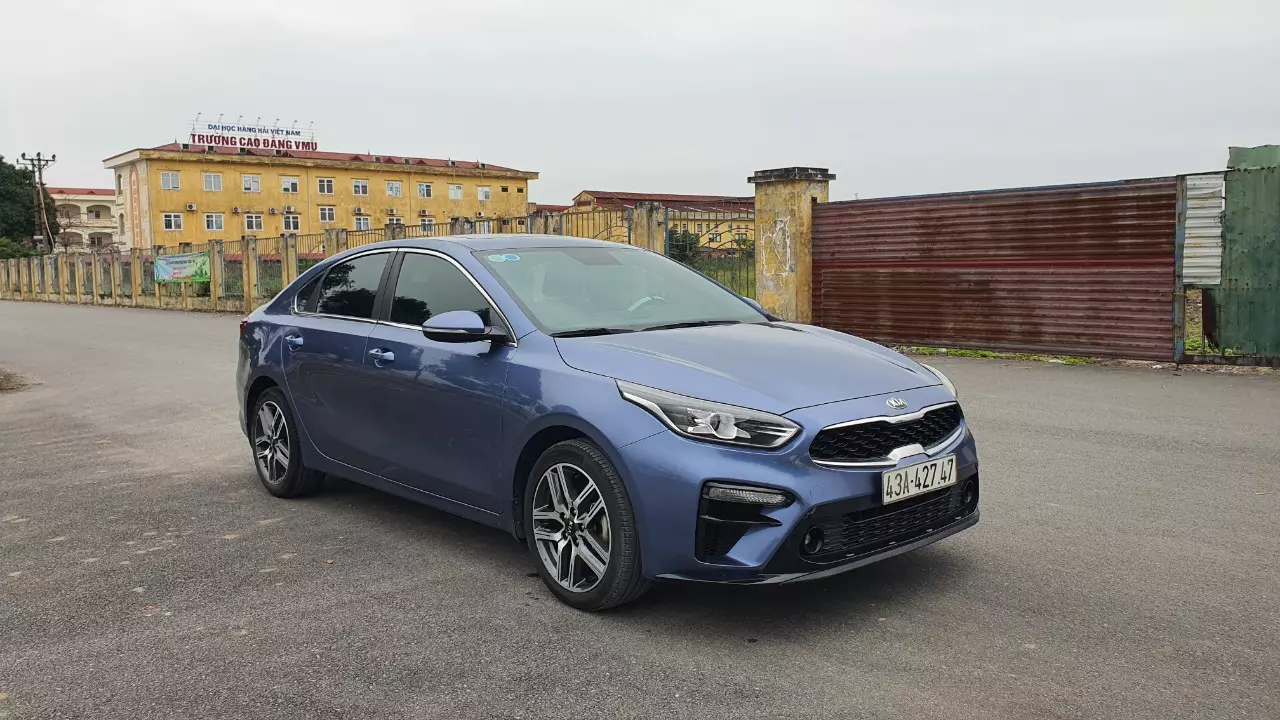 Hàng tuyển Kia Cerato bản premiun 2.0 2019 tự động siêu phẩm hạng C -0