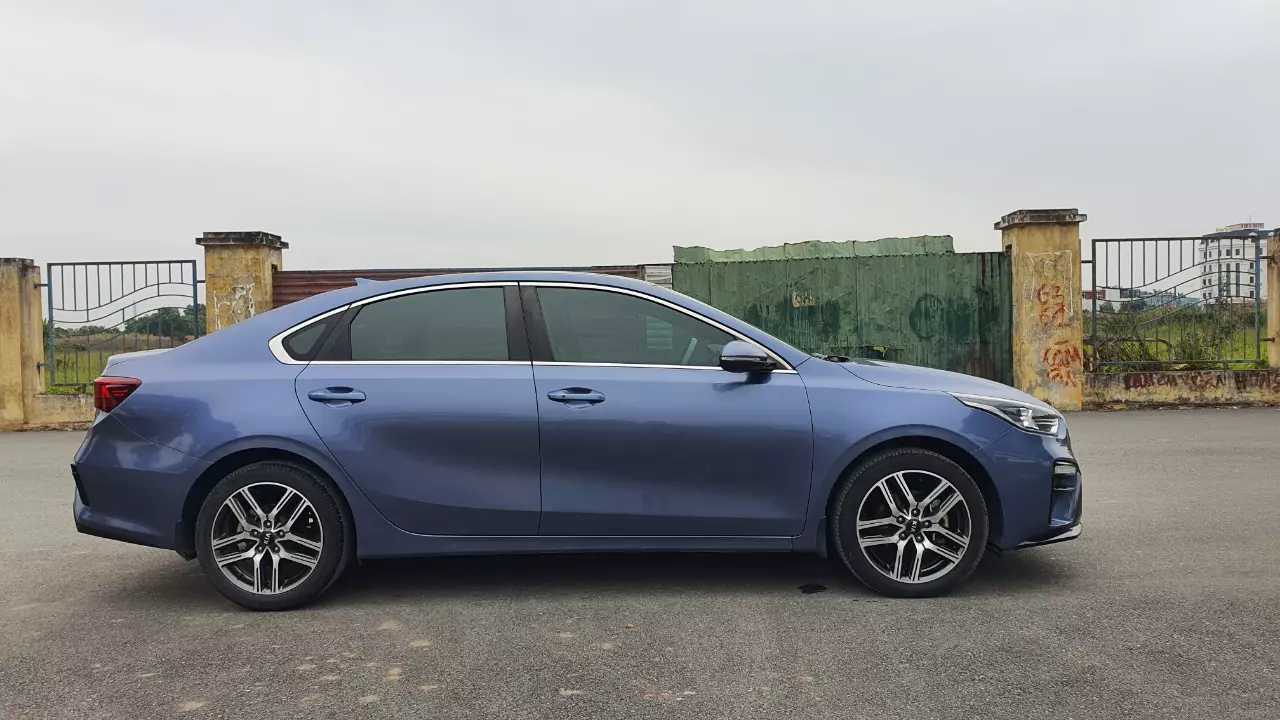 Hàng tuyển Kia Cerato bản premiun 2.0 2019 tự động siêu phẩm hạng C -1