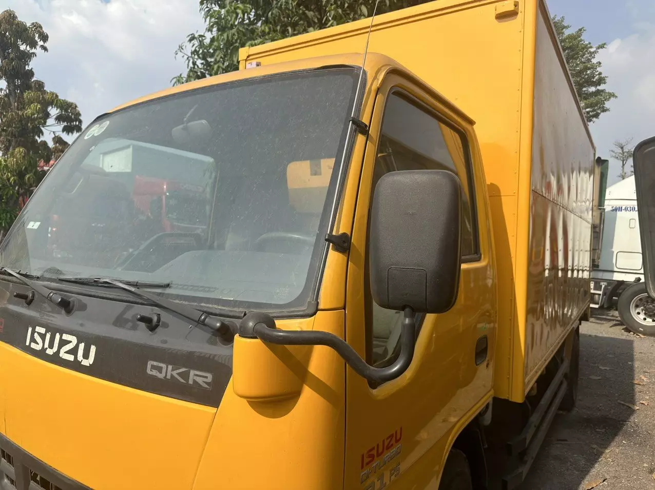 Bán xe tải Isuzu đời 2016 giao xe ngay-1