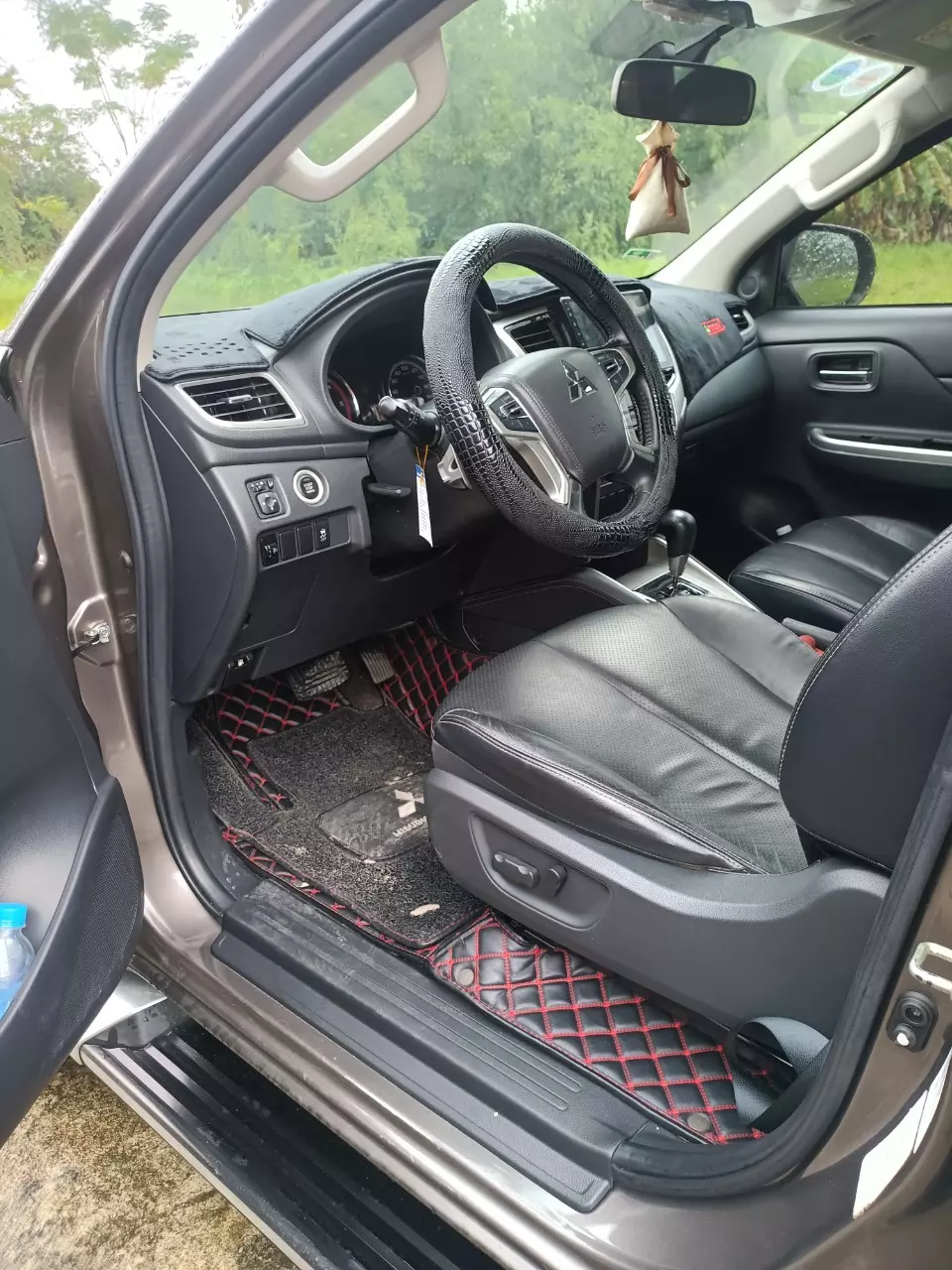Mitsubishi Triton 2019 4x2 AT premium-0