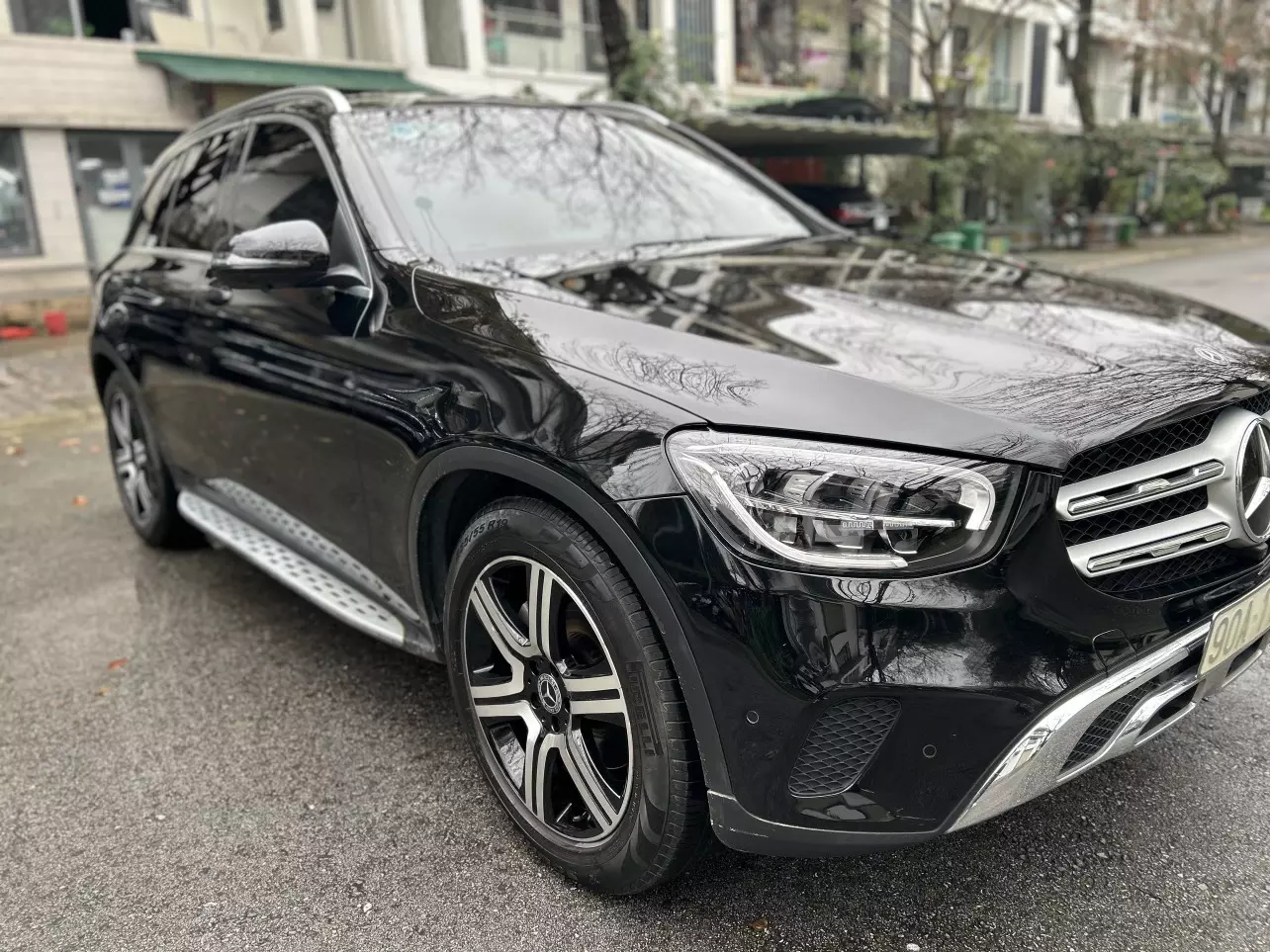 Chính chủ bán xe MEC GLC 200 4 MATIC sản xuất năm 2020 -0