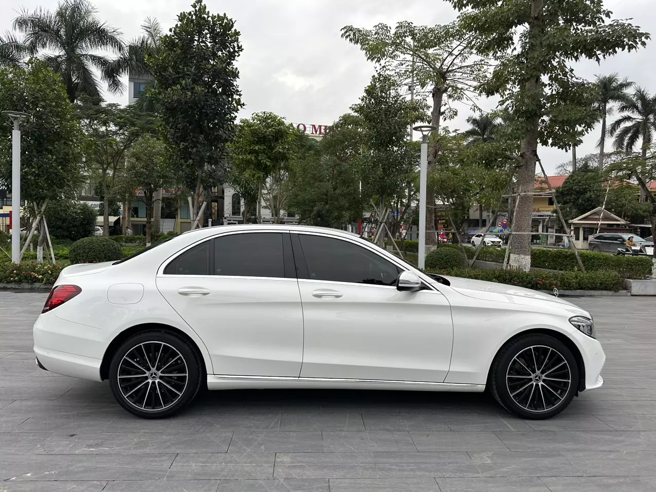 Em lại về em siêu đẹp  Mercedes C200 Sx 2020 đăng ký cuối 2021 bản Exclusive-3
