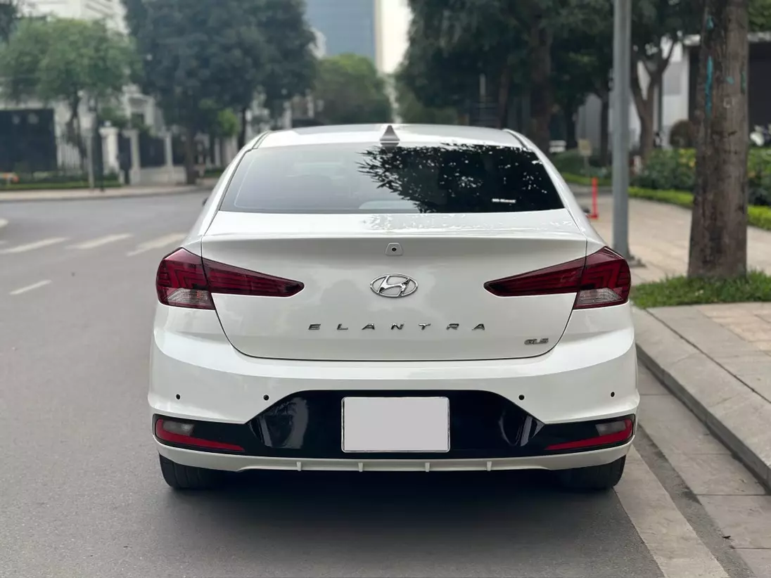 Hyundai Elantra 2020 1.6AT-2