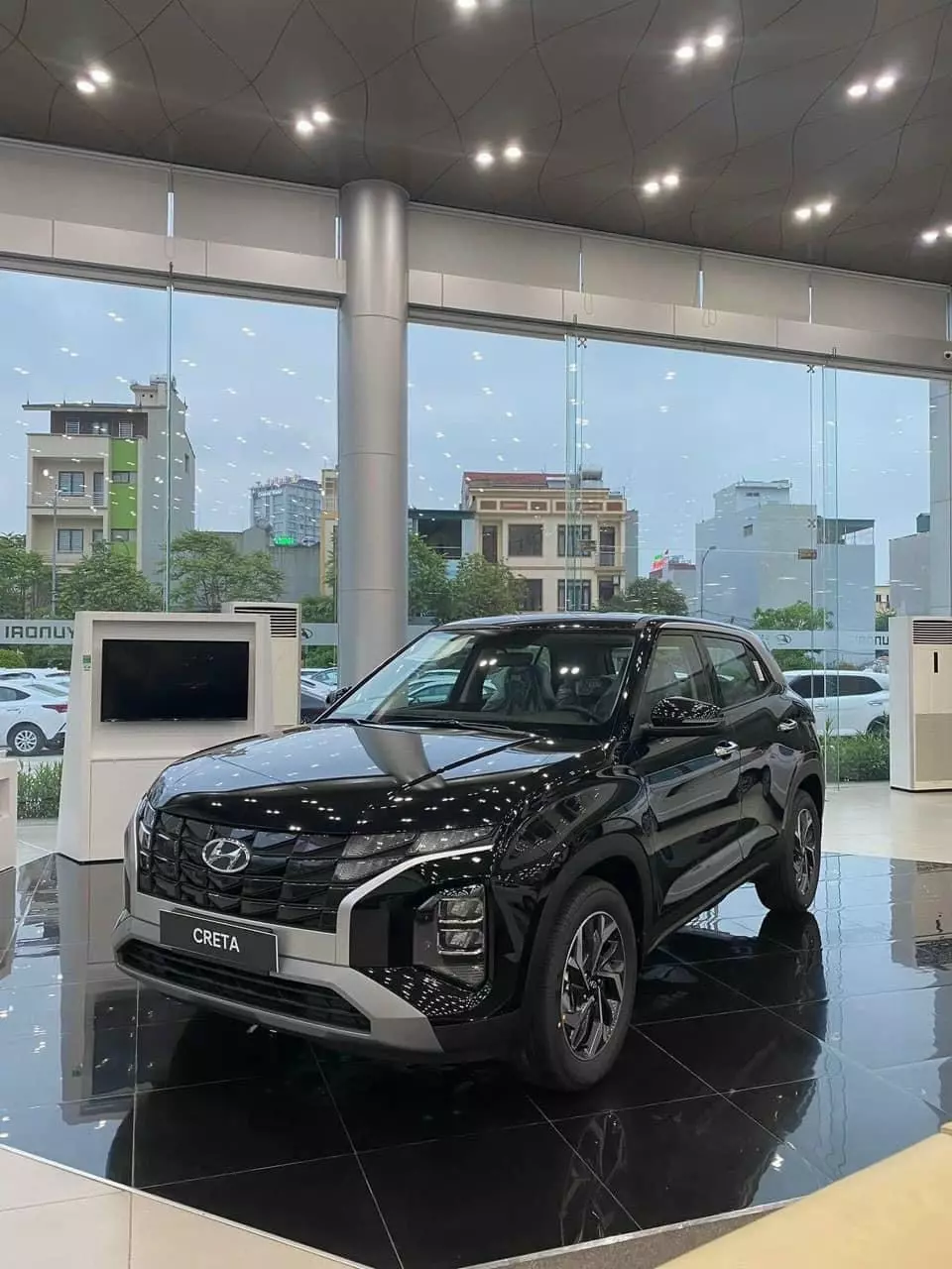 Bán xe Hyundai CRETA 1.5 2023, màu đen-2