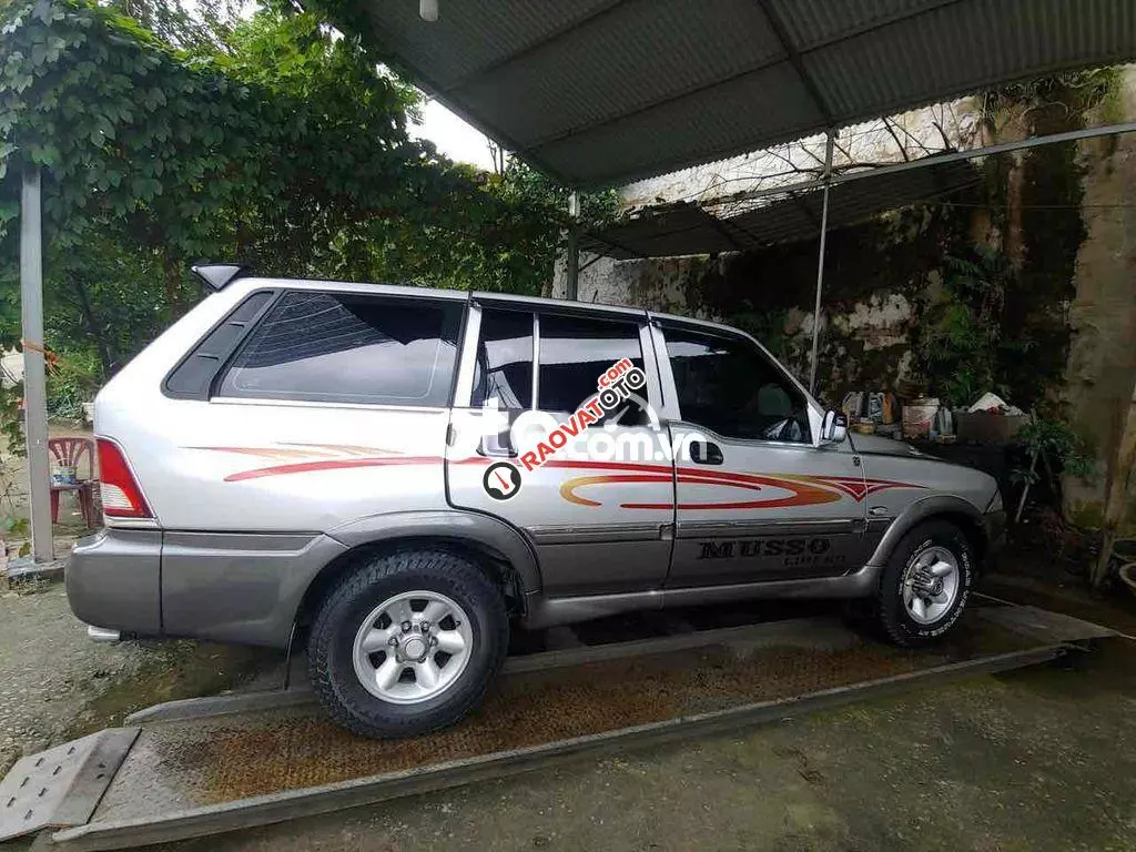 Musso Ssangyong 2004 màu xám cần bán-6