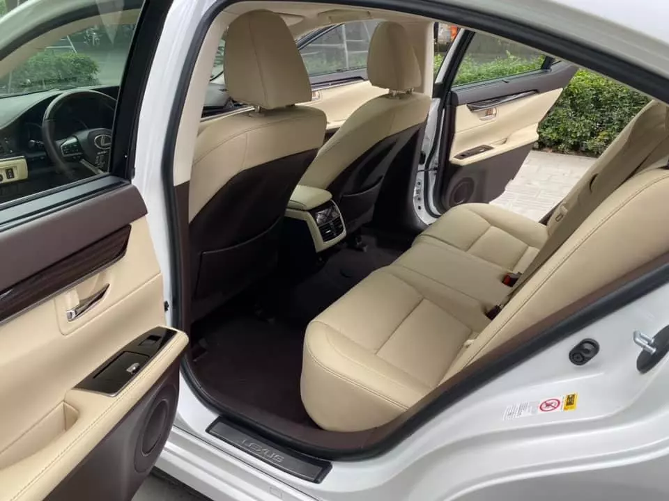 Bán Lexus ES250 Model và đăng ký 2018, 1 chủ từ mới, xe siêu đẹp.-8