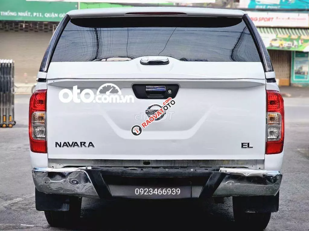 Nissan Navara EL 2017 chính chủ xe đẹp có XHĐ-5
