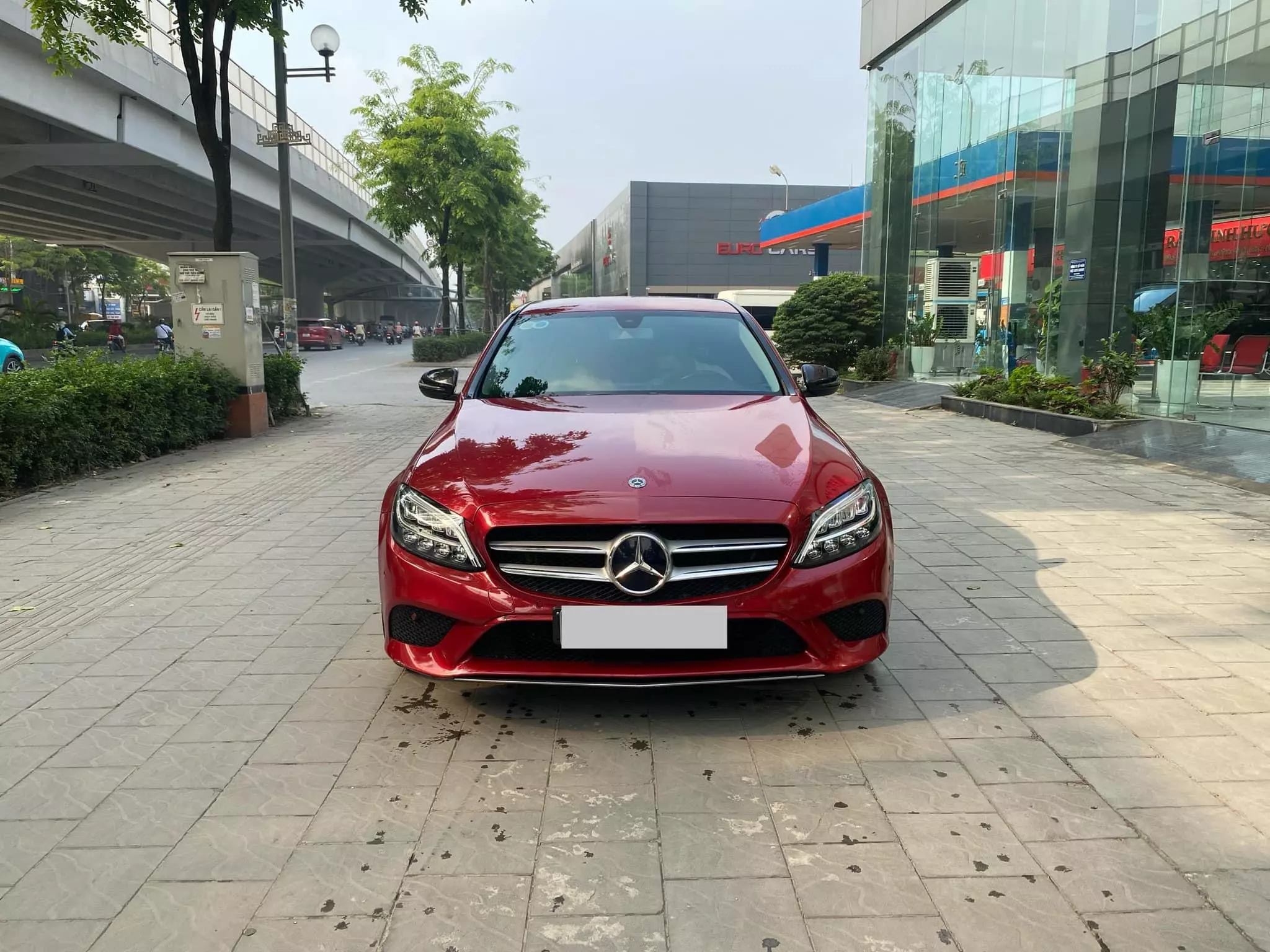 Bán Mercedes C200 sản xuất 2019, một chủ từ mới, xe chạy it cực đẹp.-0