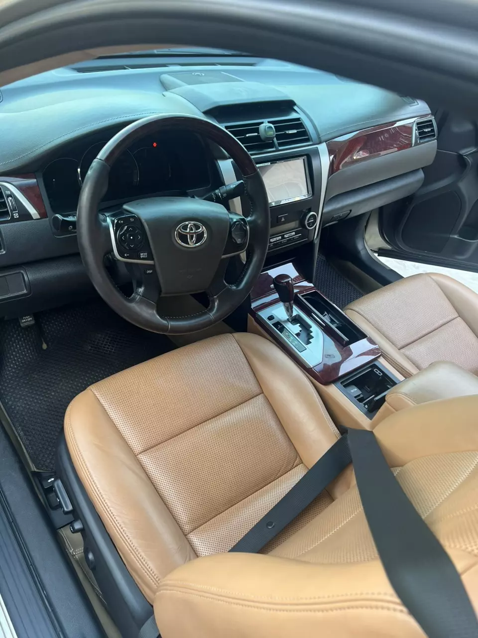Cần bán lại xe Toyota Camry 2013, giá chỉ 500 triệu-9