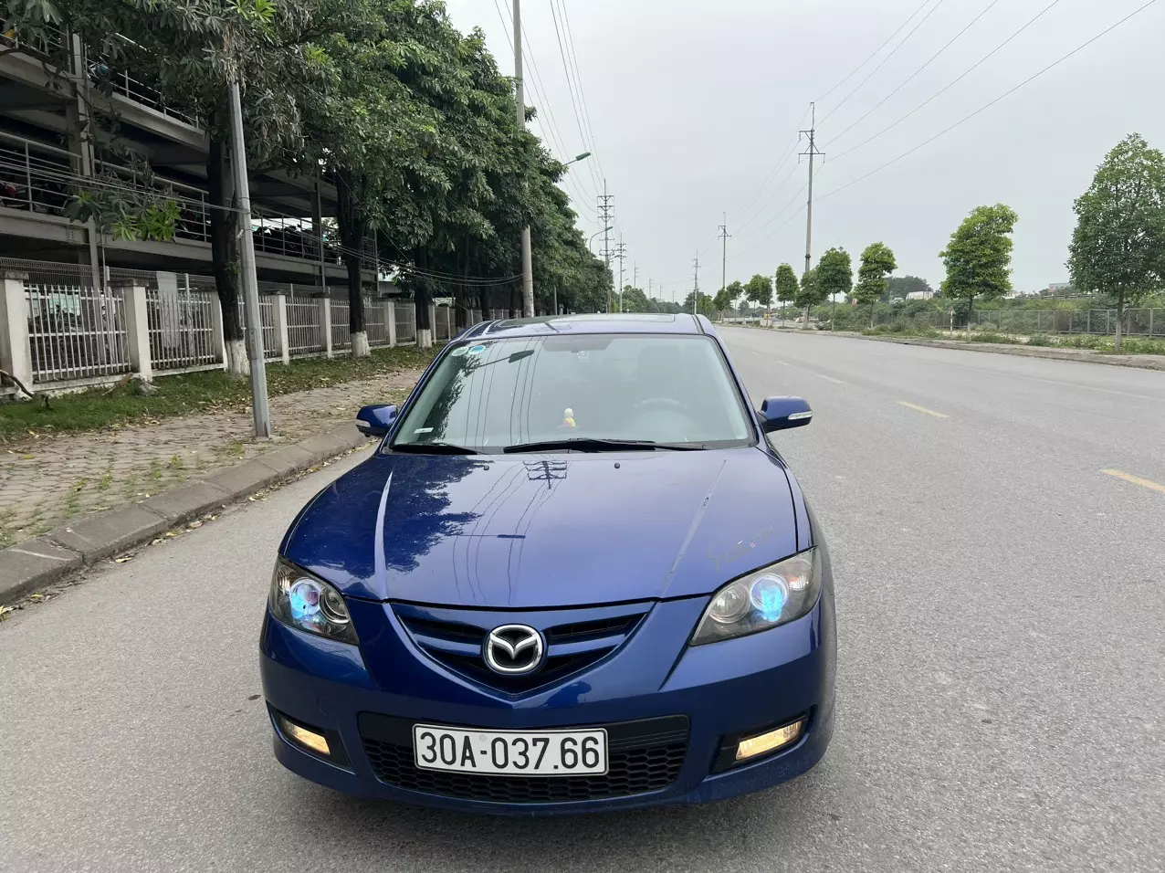 Bán Mazda3  Đoi 208 ban 2.0 giá 225tr-2