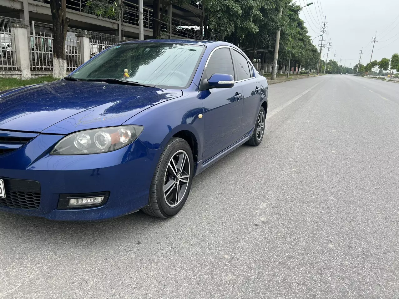 Bán Mazda3  Đoi 208 ban 2.0 giá 225tr-8