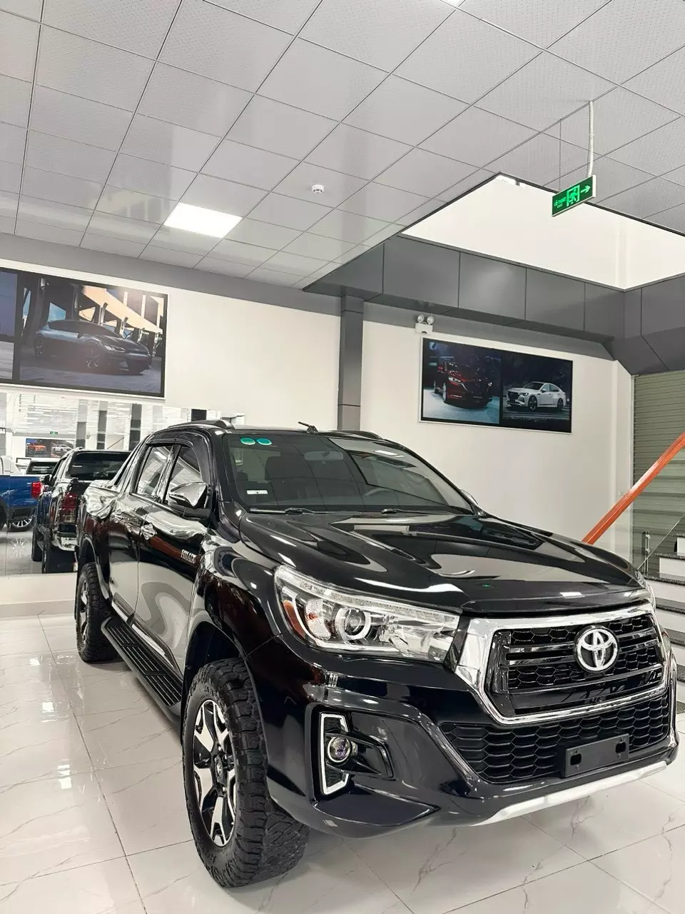 Hàng Mới Về Đây Ae ơi - Toyota Hilux SX 2018 Bản G Std 2 Cầu Máy Dầu-0