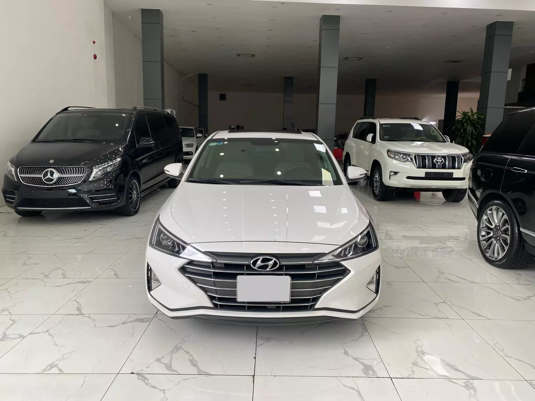 Bán Hyundai Elantra 1.6AT, sản xuất 2021, 1 chủ từ mới, xe siêu đẹp.-0