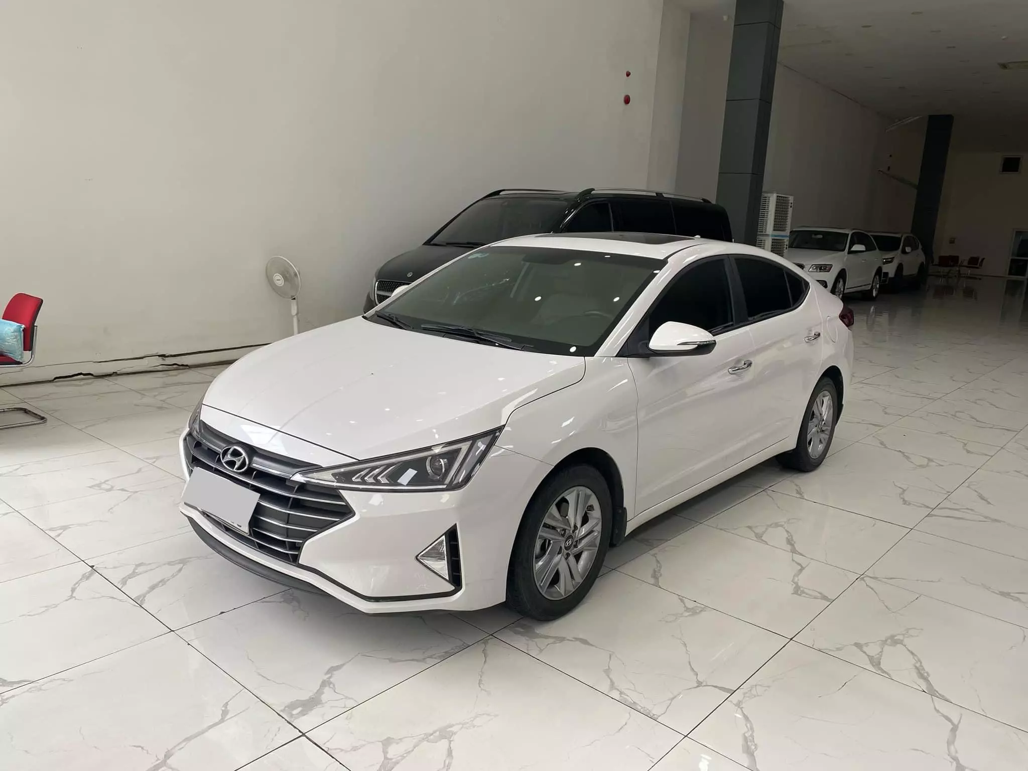 Bán Hyundai Elantra 1.6AT, sản xuất 2021, 1 chủ từ mới, xe siêu đẹp.-1