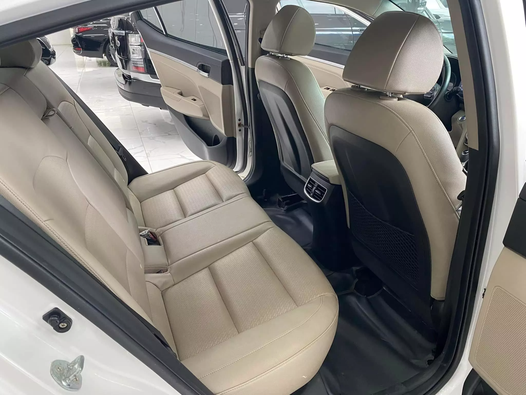 Bán Hyundai Elantra 1.6AT, sản xuất 2021, 1 chủ từ mới, xe siêu đẹp.-11