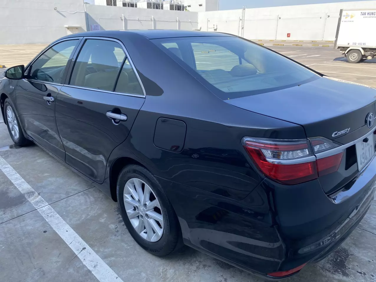 CHÍNH CHỦ CẦN BÁN XE CAMRY PHOM MỚI 2.0E -0