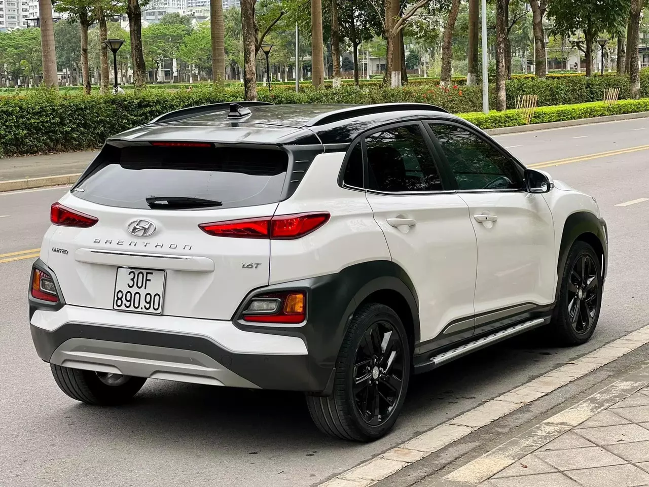 Em cần bán lại Hyundai Kona 1.6 Turbo sx 2019.-4