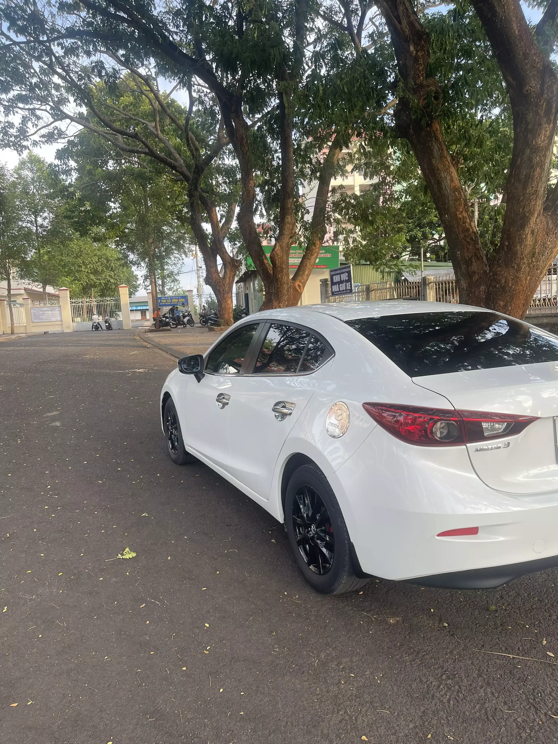 Chính chủ cần bán xe  Mazda 3 - 2016-0