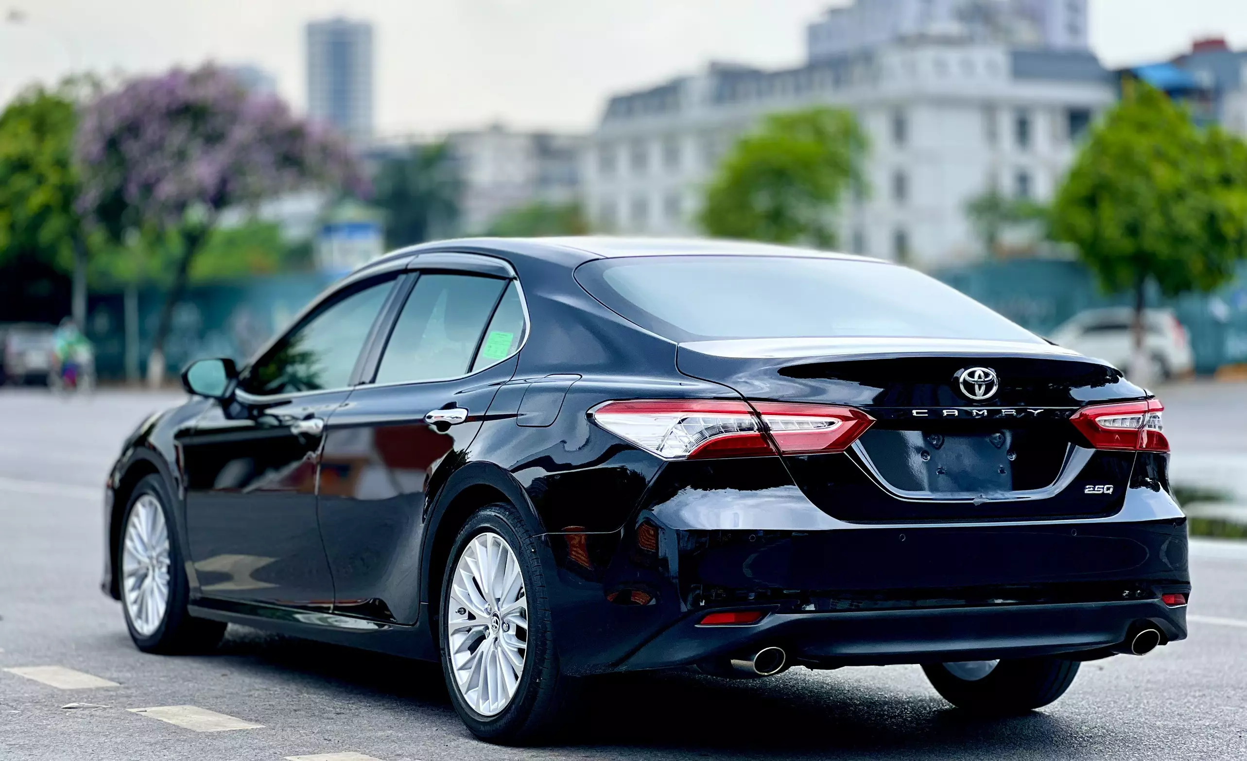 Bán ô tô Toyota Camry 2.5Q 2019, màu đen, xe nhập giá cạnh tranh-4