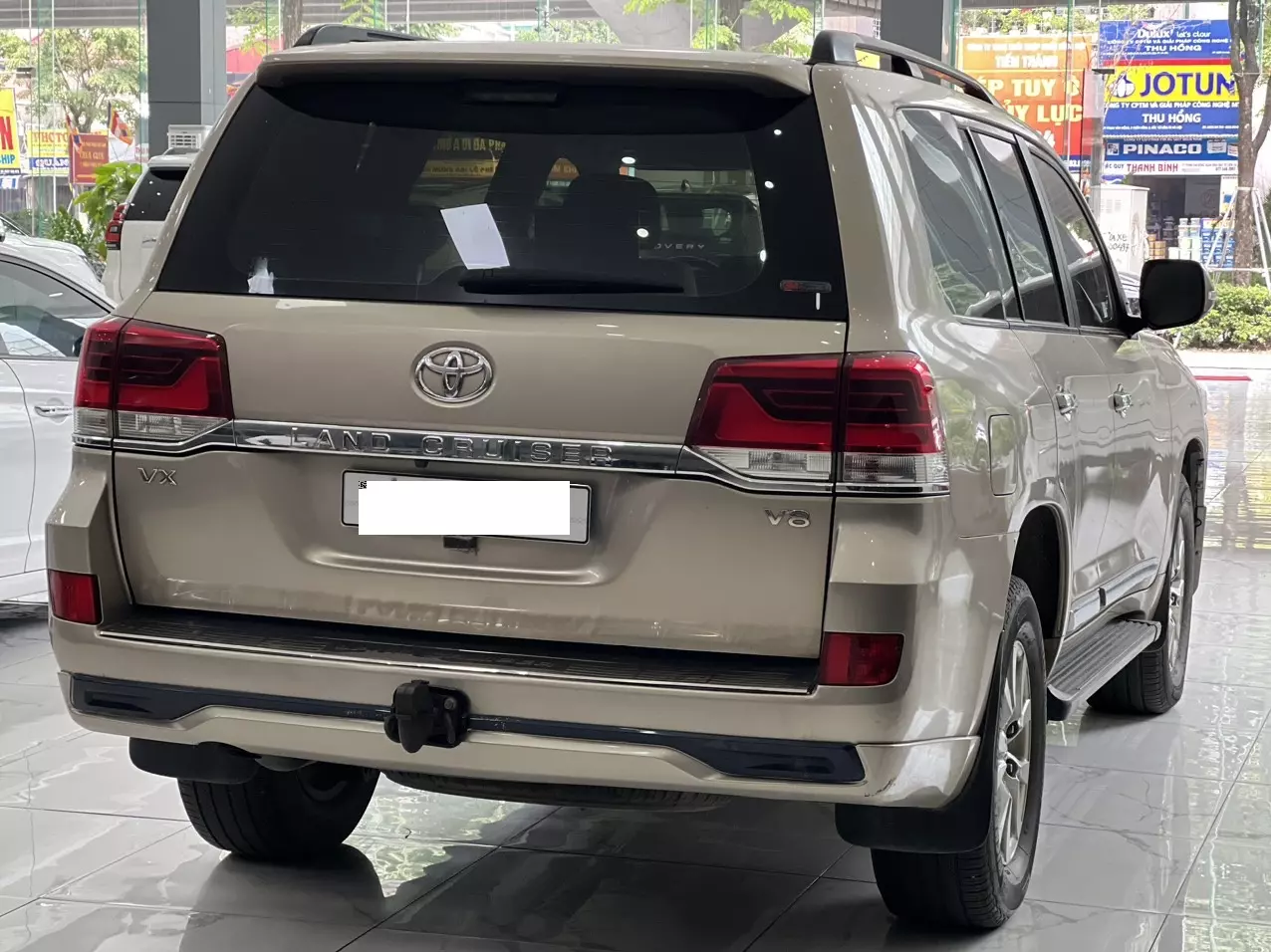 Bán xe Toyota Landcruiser LC200 vàng cát xe sản xuất năm 2016 lịch sử bảo dưỡng hãng đầy đủ-7