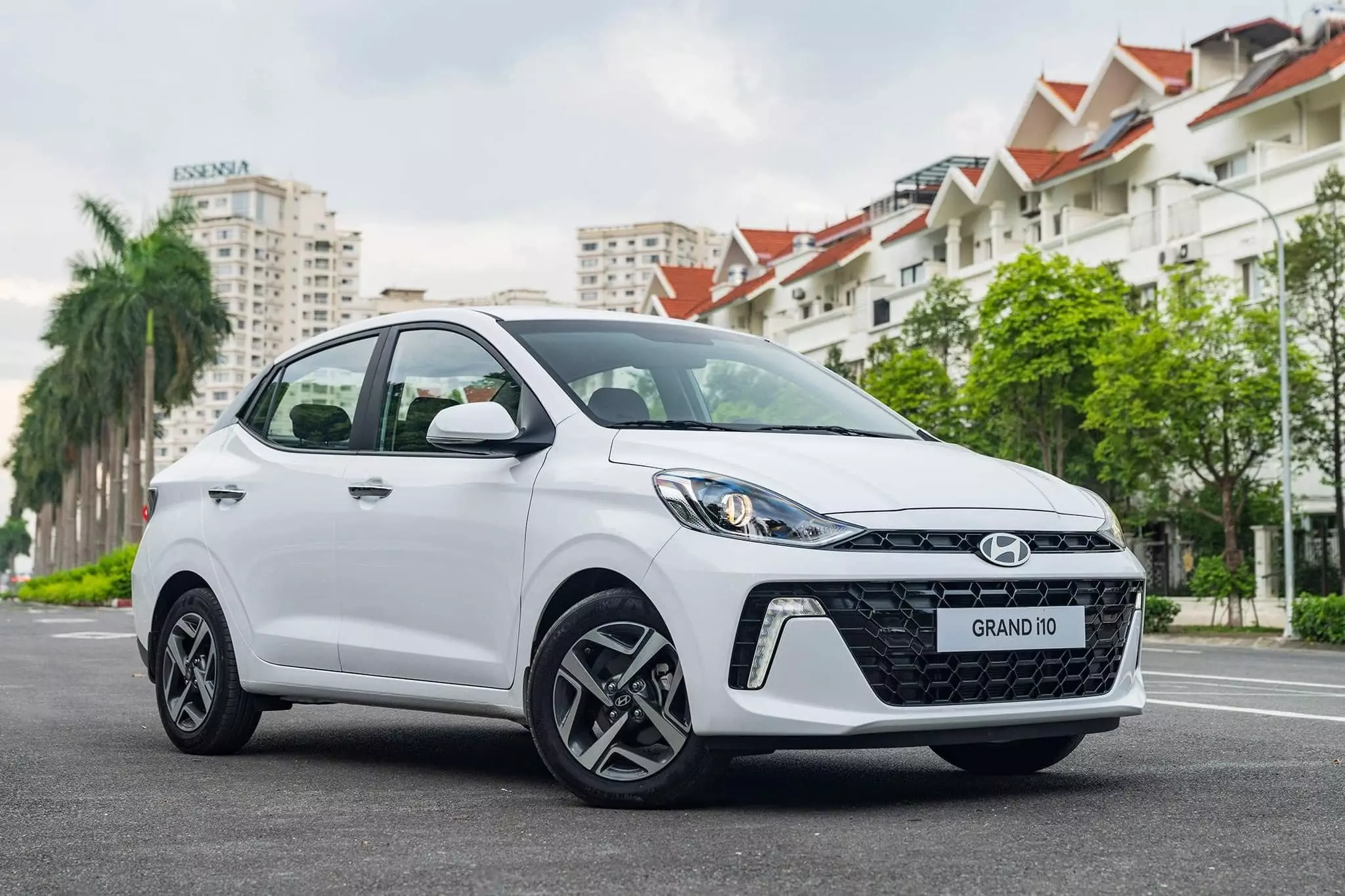 Xe Hyundai Grand i10 2024, màu trắng -4