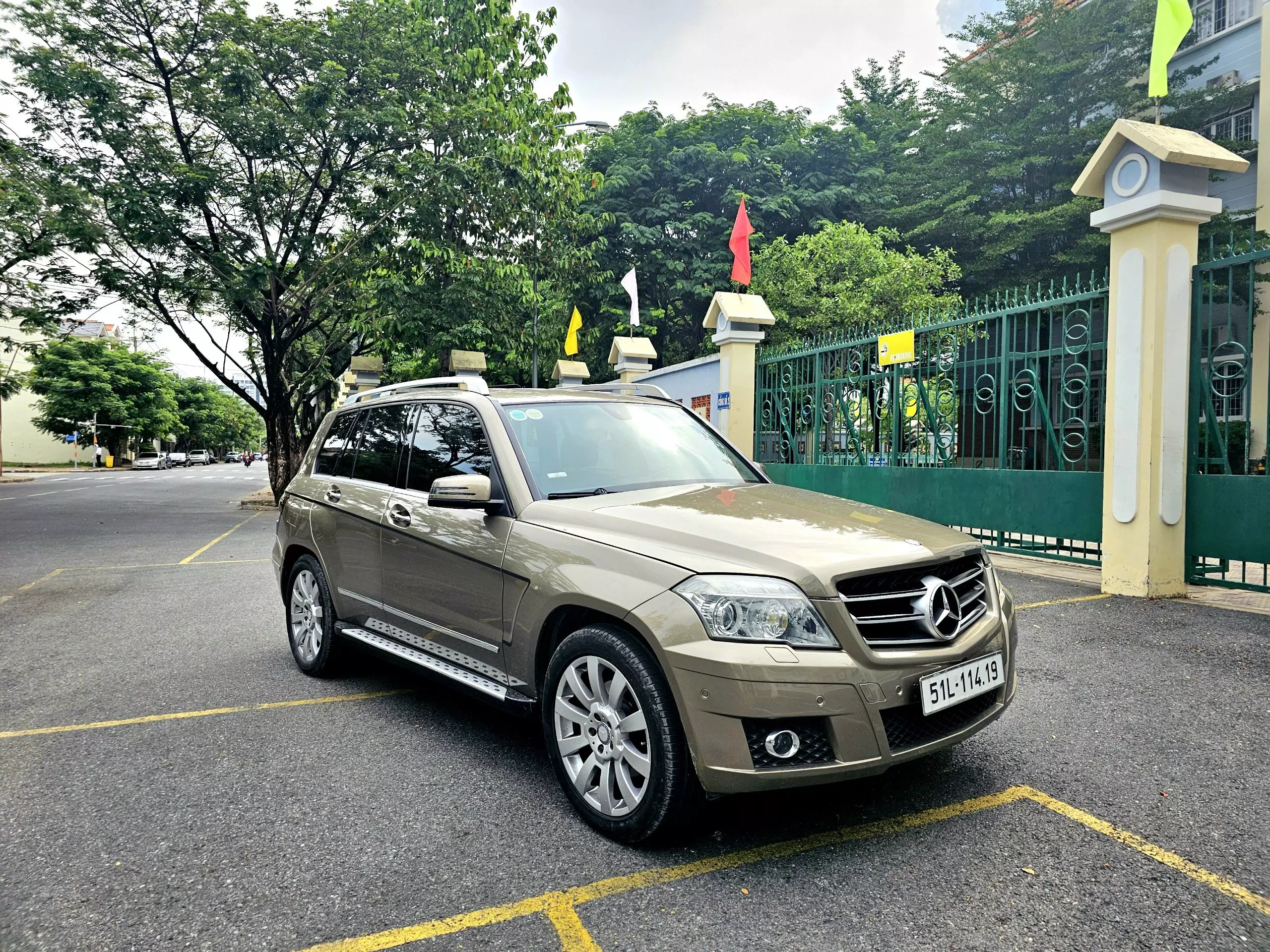 Gia đình vừa lên đời Infiniti nên bán lại xe này.-3