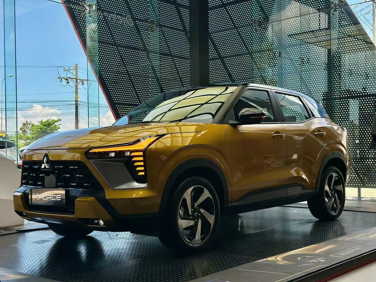 MITSUBISHI X-FORCE - GIẢM GIÁ SỐC CHÀO HÈ 2024!-1