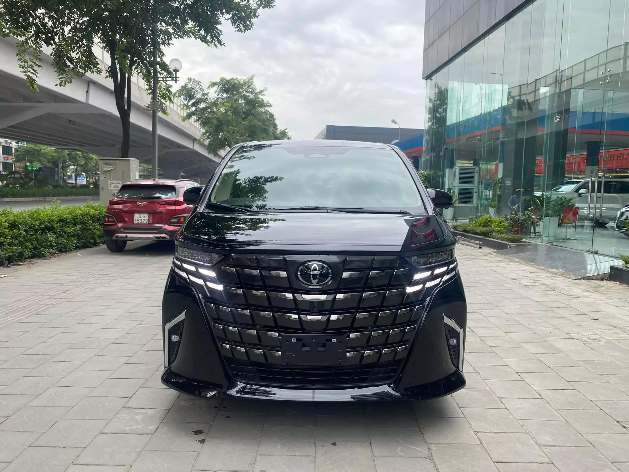 Bán Toyota Alphard Đen/ Kem 2024, mới 100%. xe giao ngay.-0