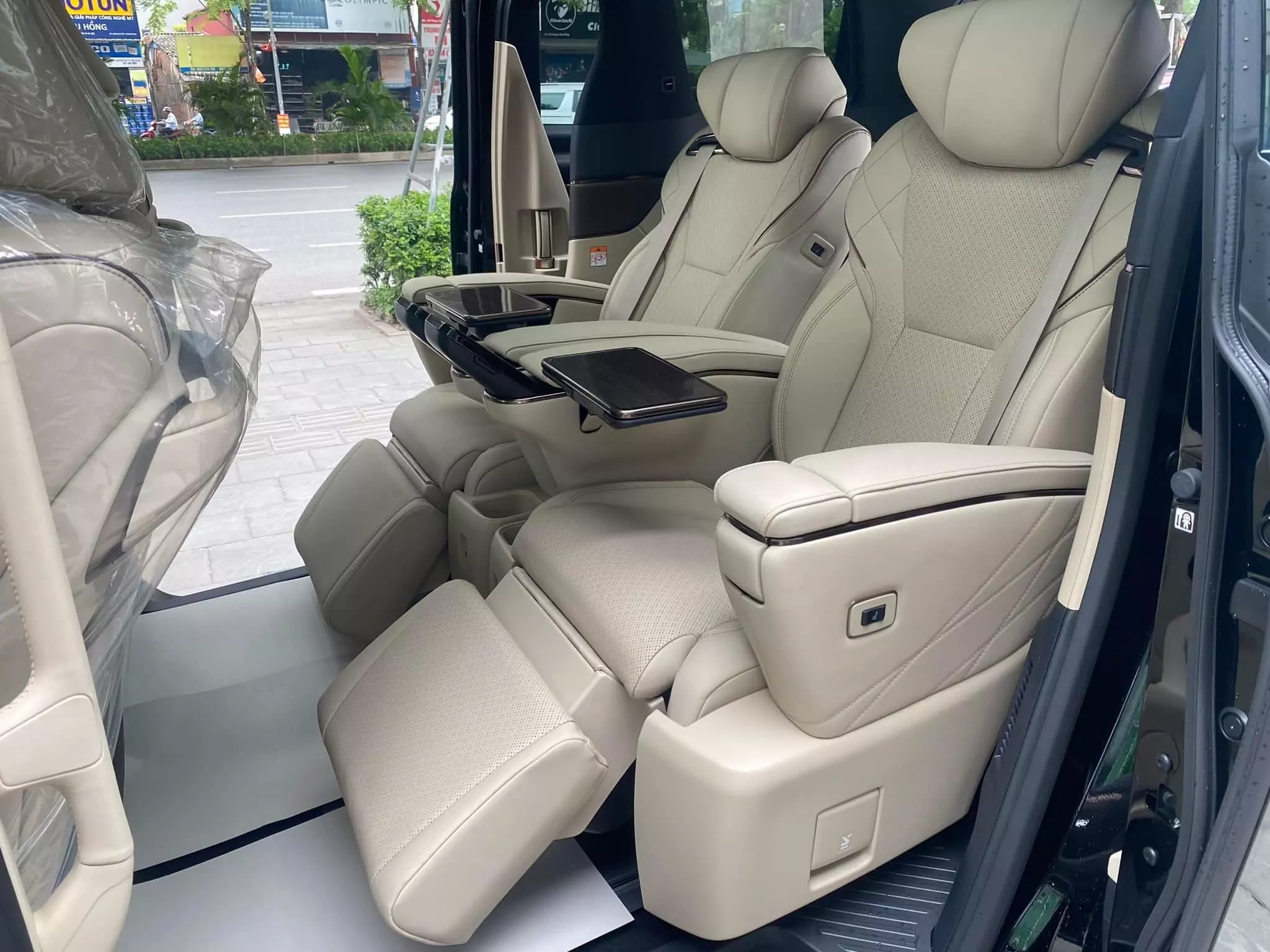 Bán Toyota Alphard Đen/ Kem 2024, mới 100%. xe giao ngay.-8