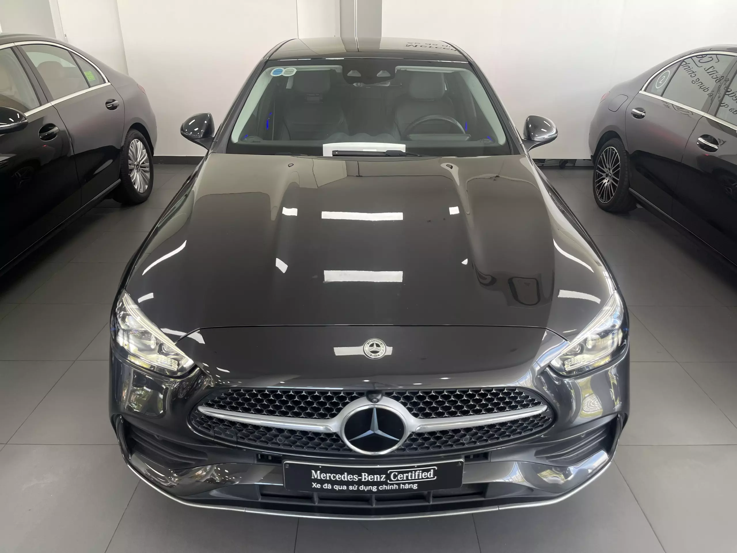 Đại lý Mercedes Quận 7 cần bán C300 AMG, xe lướt nội bộ của Hãng-1