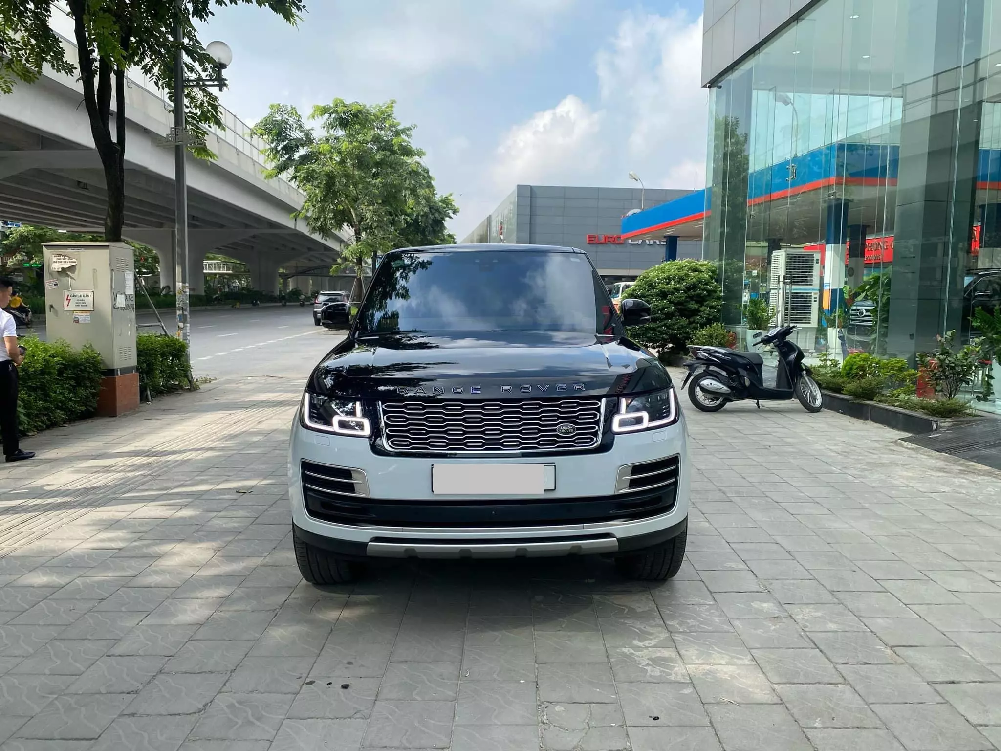 Bán Range Rover SVAutobiography LWB 3.0, sản xuất 2021, mới 99%.-0