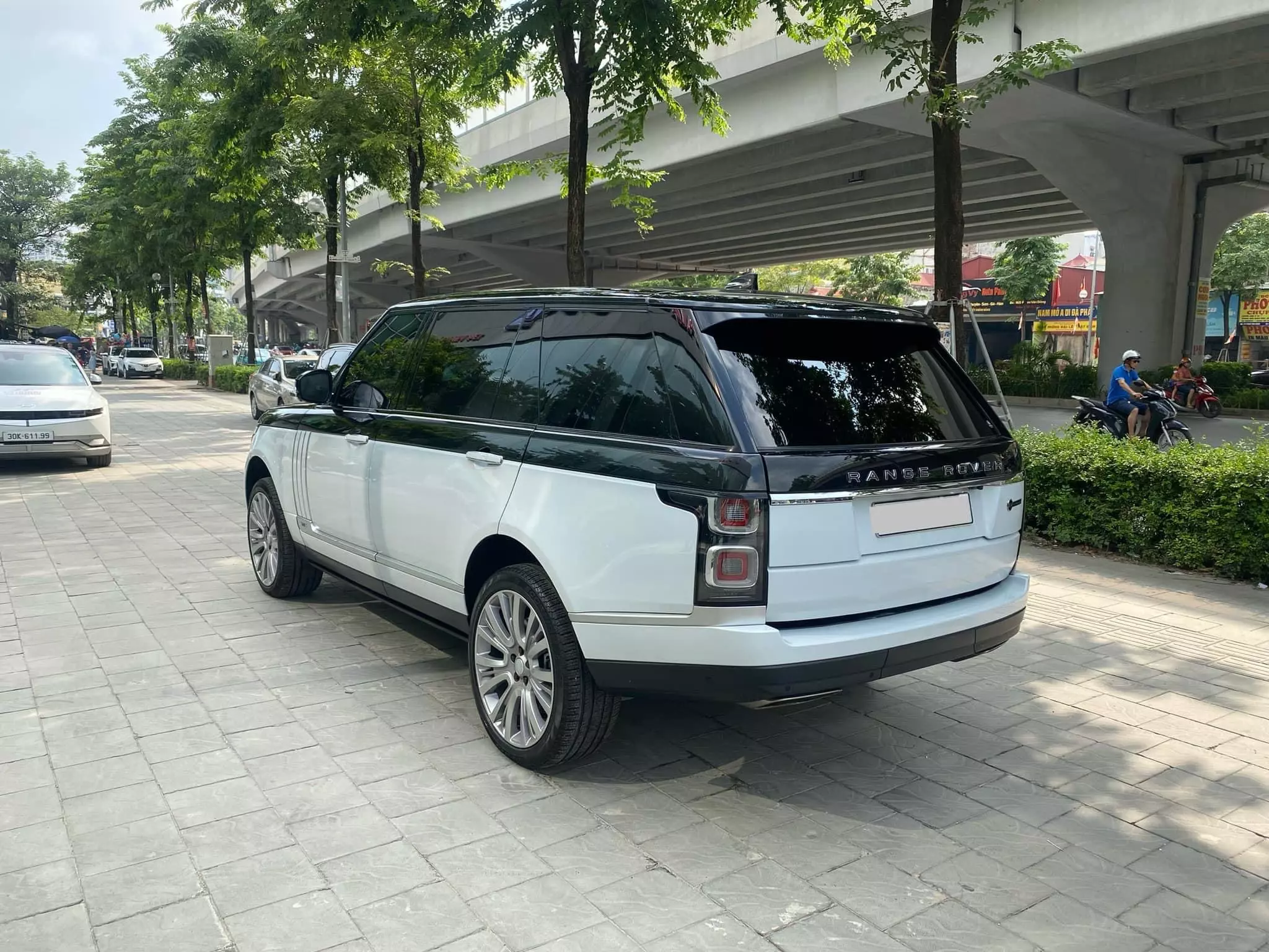 Bán Range Rover SVAutobiography LWB 3.0, sản xuất 2021, mới 99%.-3