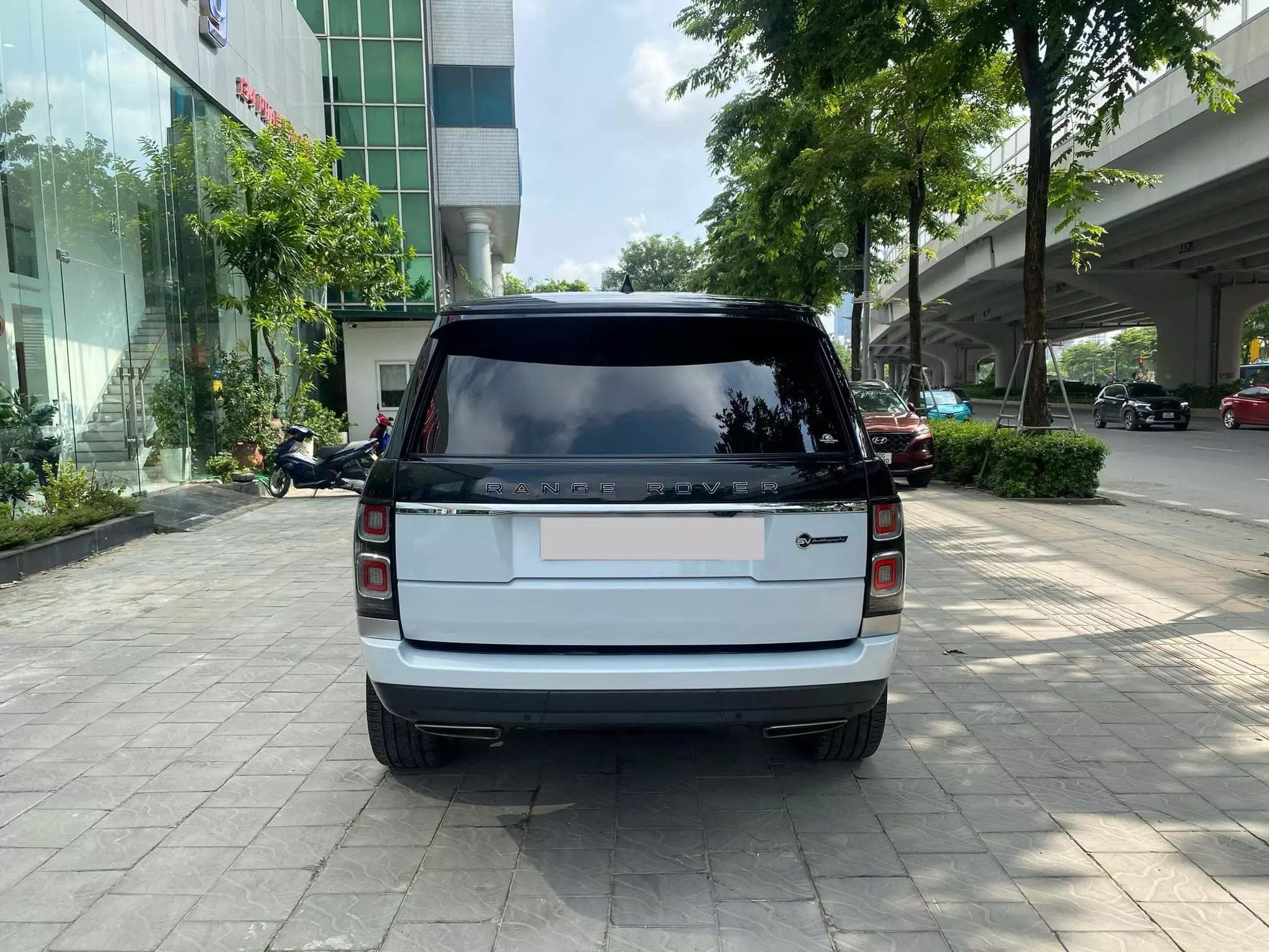 Bán Range Rover SVAutobiography LWB 3.0, sản xuất 2021, mới 99%.-4