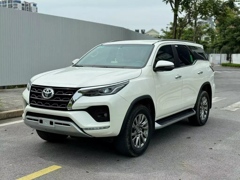 BÁN XE Fortuner 2021 máy xăng 2 cầu. - 990tr-1