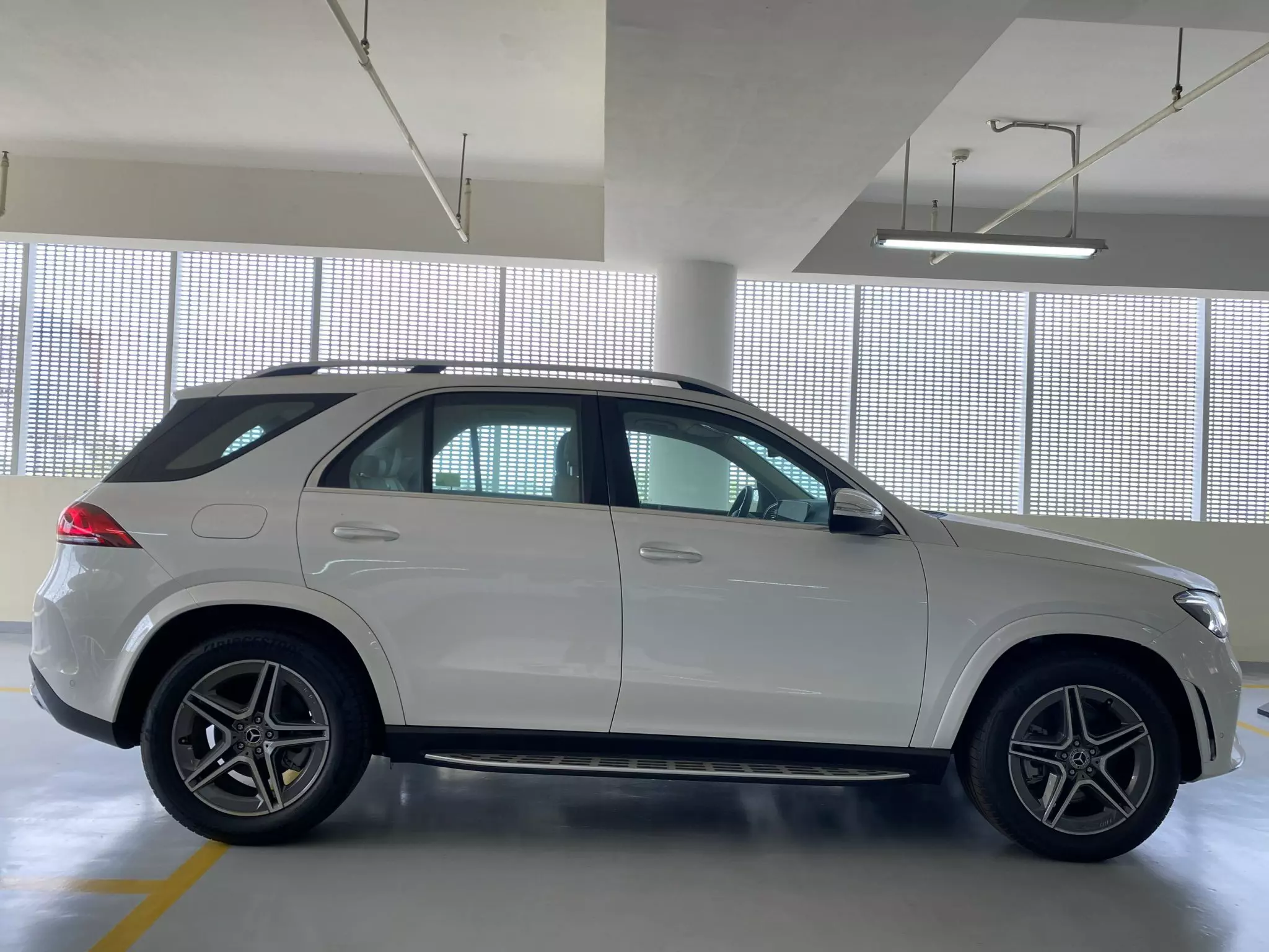 Bán xe Mercedes GLE450 AMG 4Matic 7 chỗ đời mới, Xe trưng bày - Tiết kiệm mấy trăm triệu-0