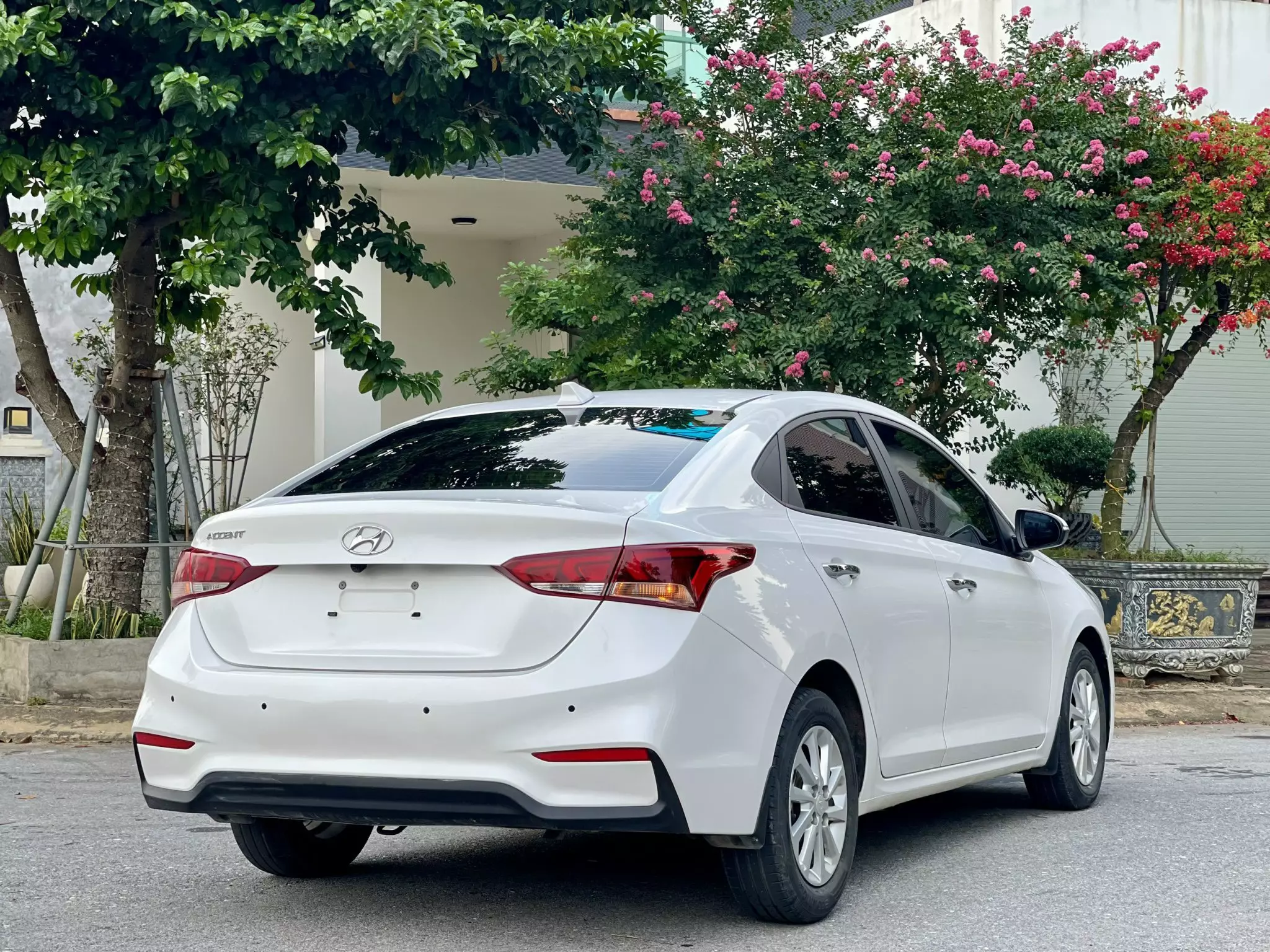 BÁN XE HYUNDAI ACCENT 1.4AT- 2020 - Giá 420 TRIỆU .-6